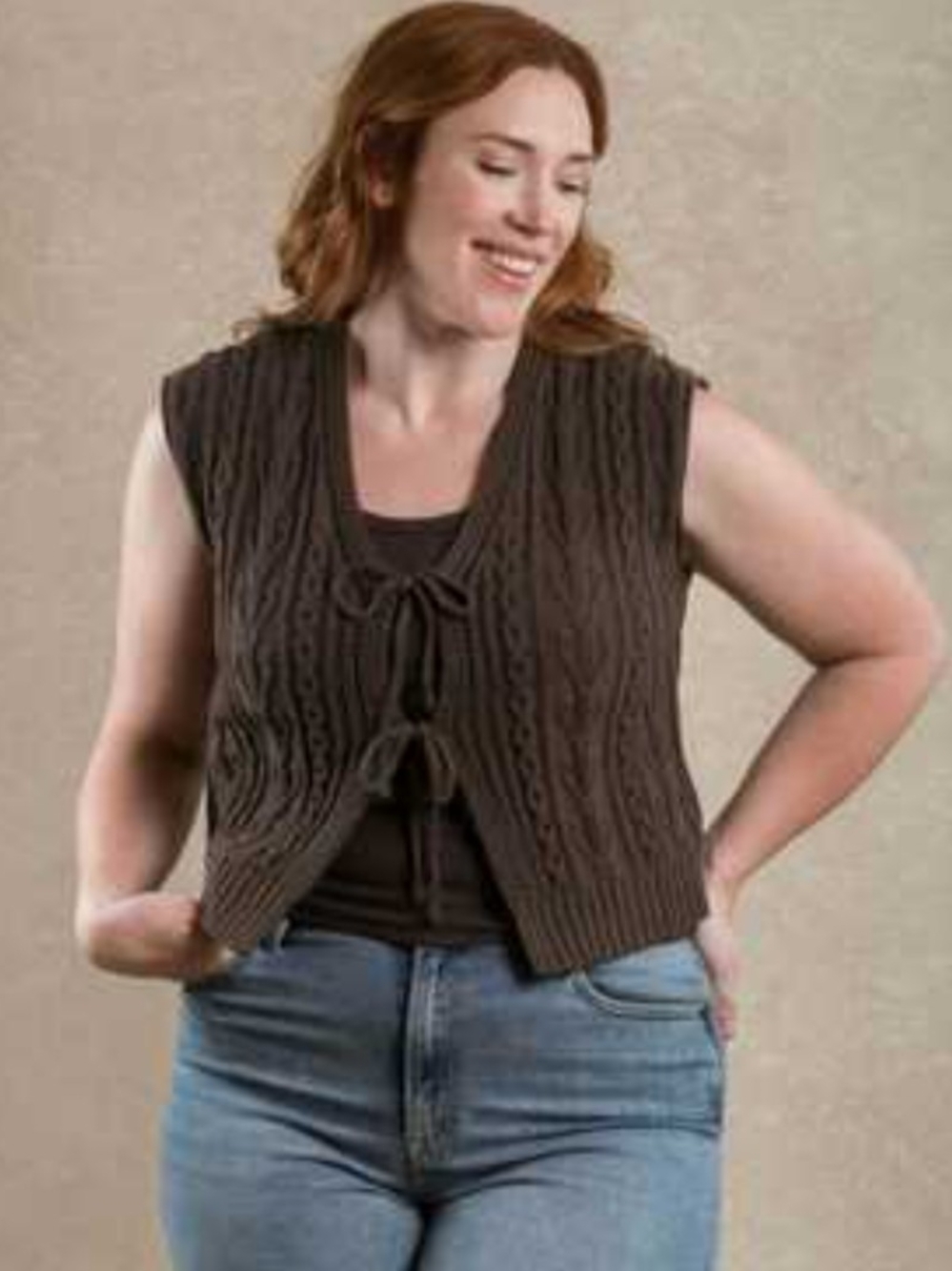 Neuflora Ivy Vest In Charcoal